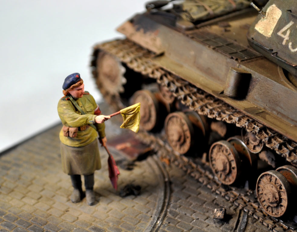 Dioramas and Vignettes: Female-friend in Arms, photo #8
