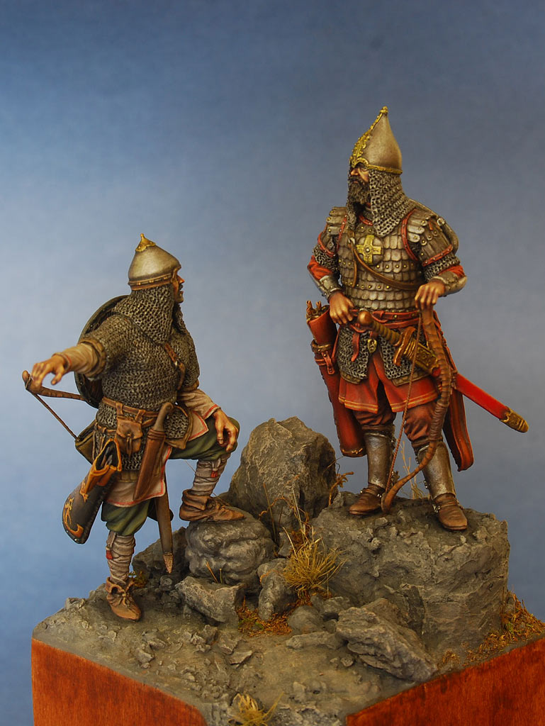 Figures: Russian warriors, mid 14th cent., photo #1