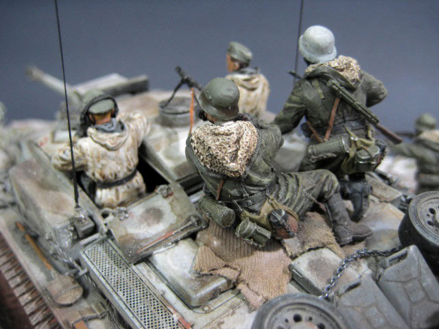 Dioramas and Vignettes: StuG III in action, photo #12