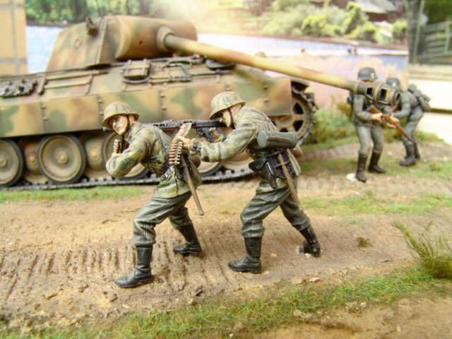 Dioramas and Vignettes: Local Fight, photo #13