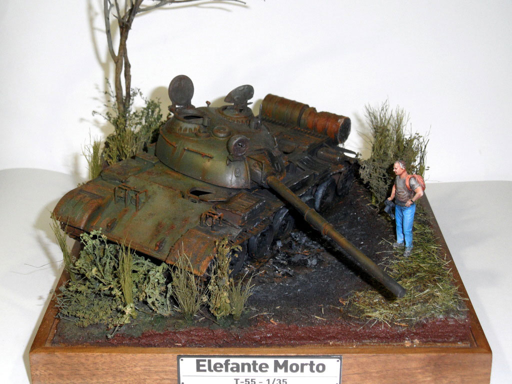 Dioramas and Vignettes: Dead Elephant, photo #1