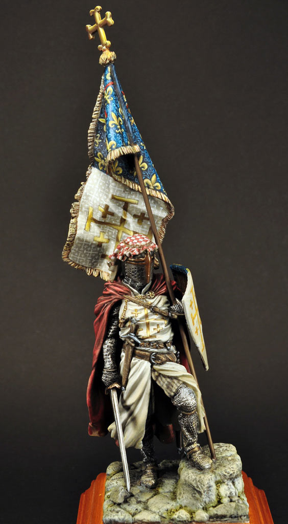 Figures: Standard bearer of Charles I of Naples, photo #2