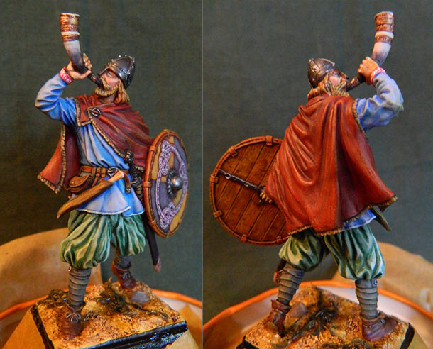 Figures: Viking with a horn