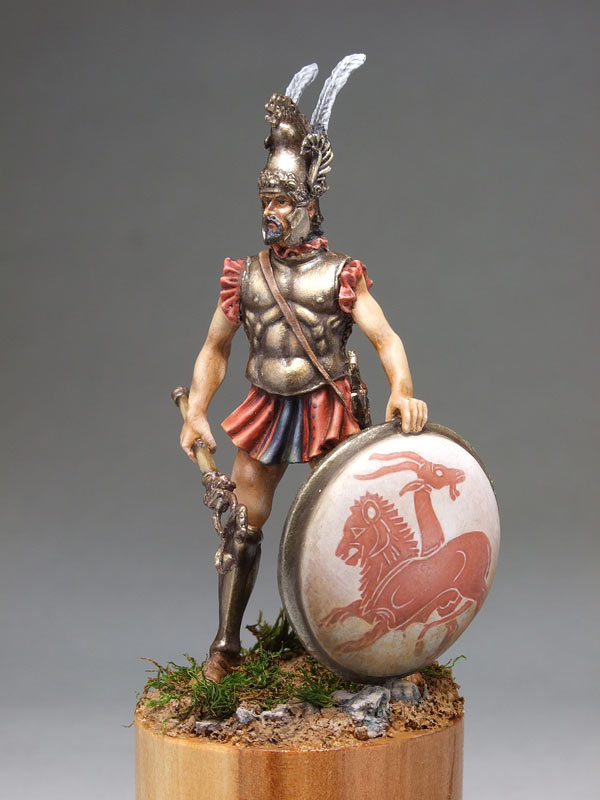 Figures: Apulian chieftain, 4th cent. B.C., photo #2