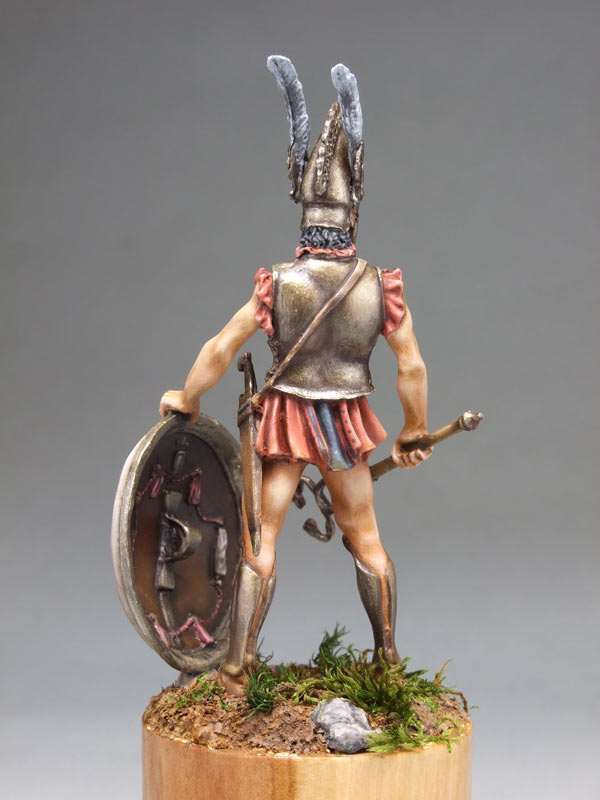 Figures: Apulian chieftain, 4th cent. B.C., photo #5