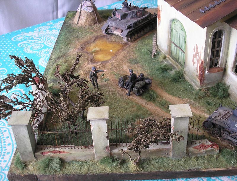 Dioramas and Vignettes: Henrich, Do You Have a Ticket?, photo #4