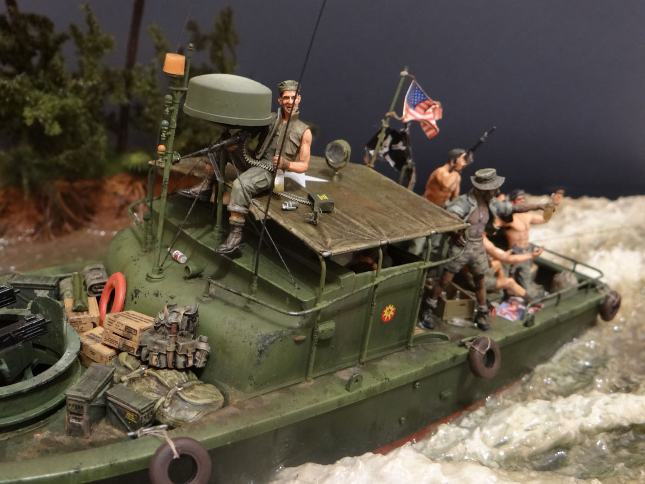 Dioramas and Vignettes: Catch the wave!, photo #14