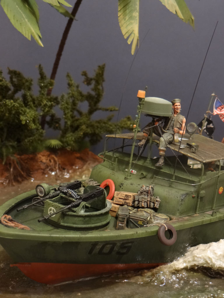 Dioramas and Vignettes: Catch the wave!, photo #15