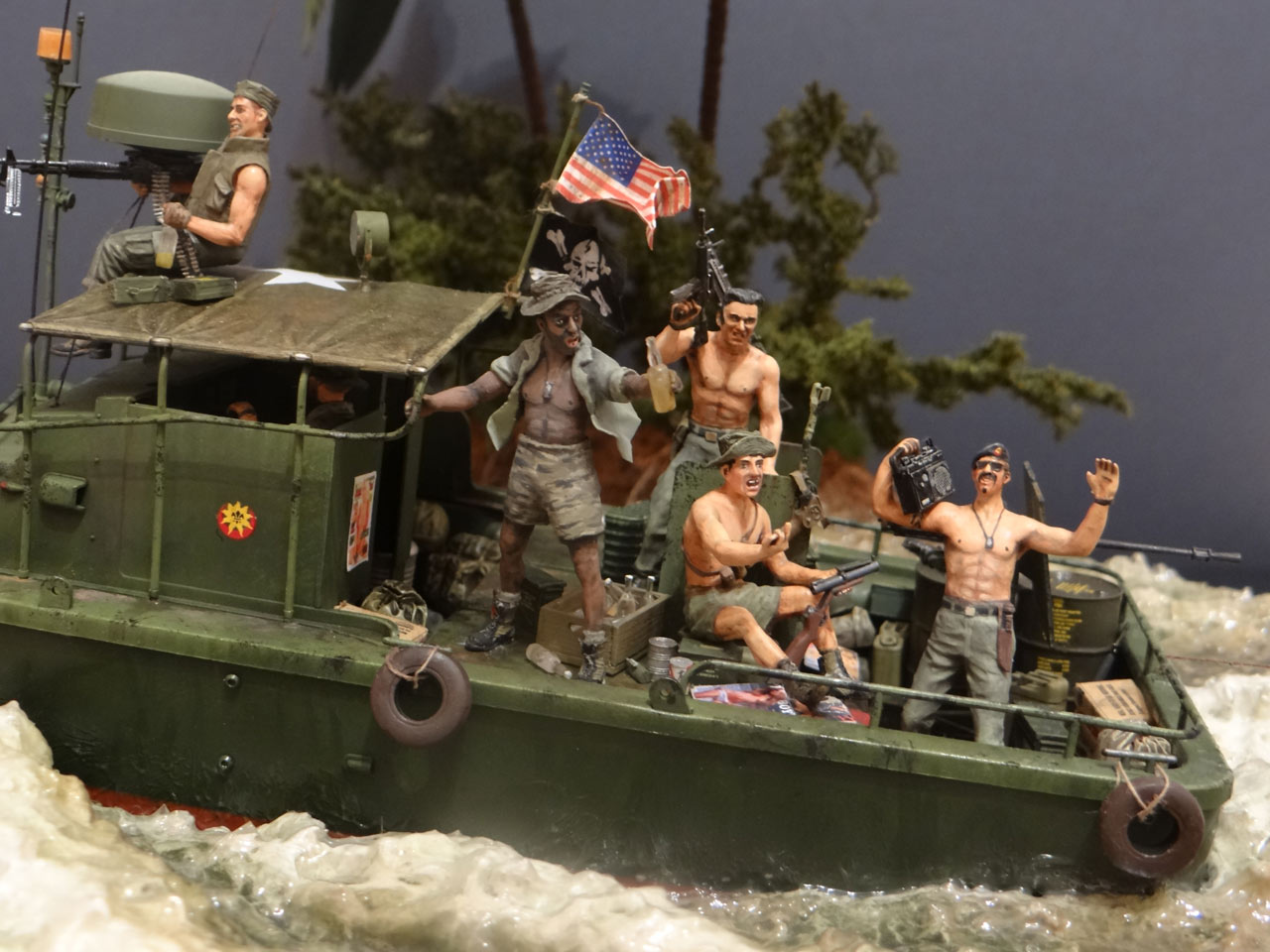 Dioramas and Vignettes: Catch the wave!, photo #7