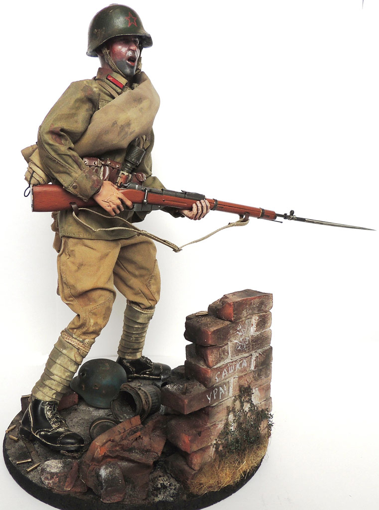 Figures: The Defender, photo #5