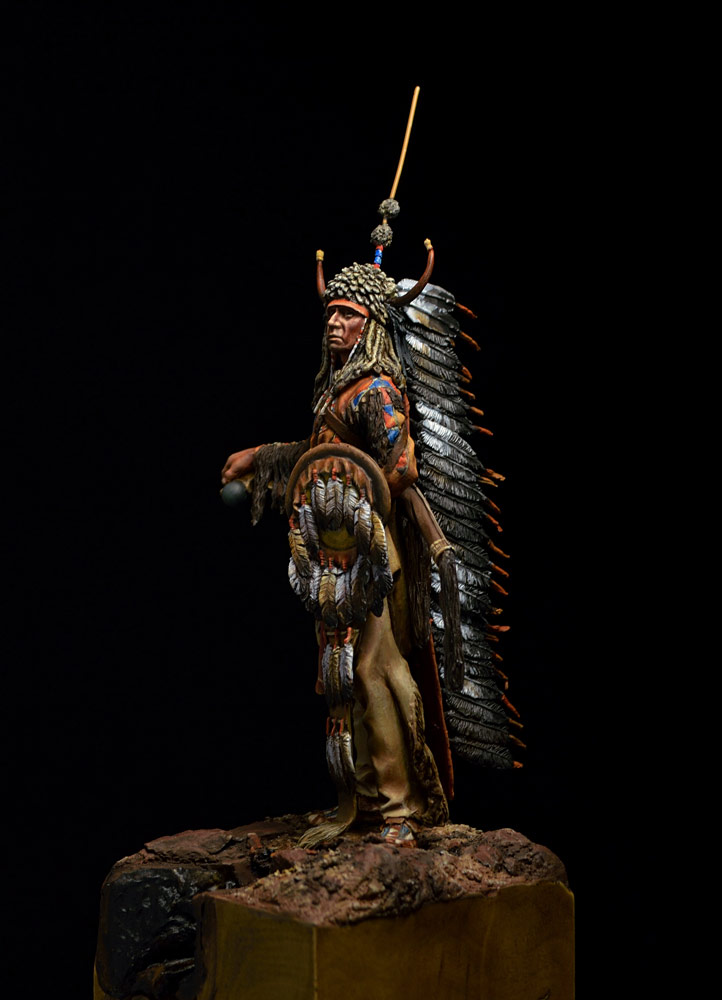 Figures: Blackfoot warrior, photo #11