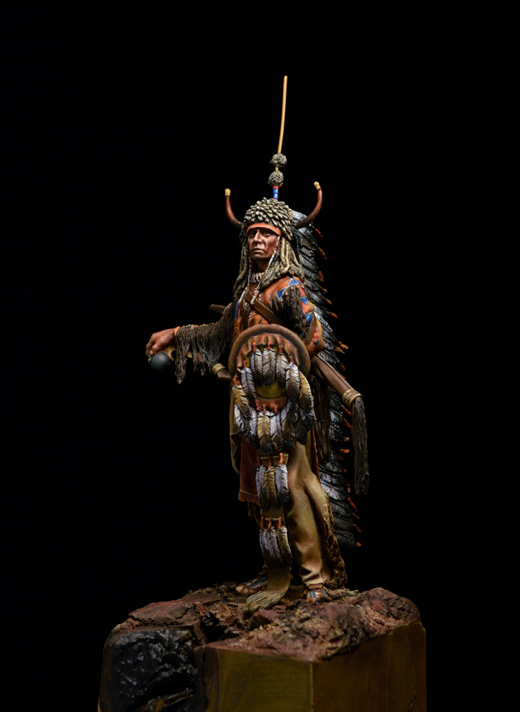 Figures: Blackfoot warrior, photo #6