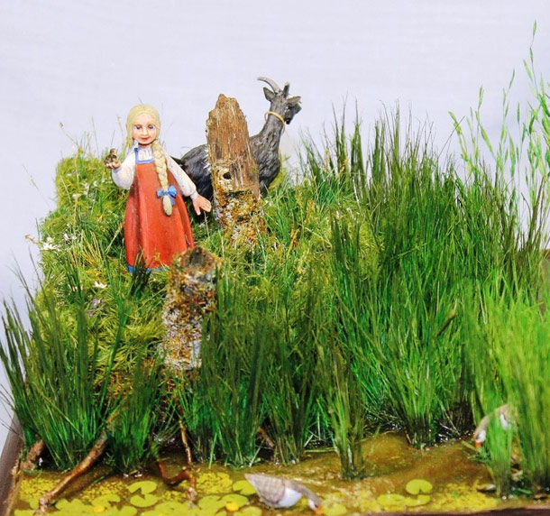 Dioramas and Vignettes: Alyonka' childhood