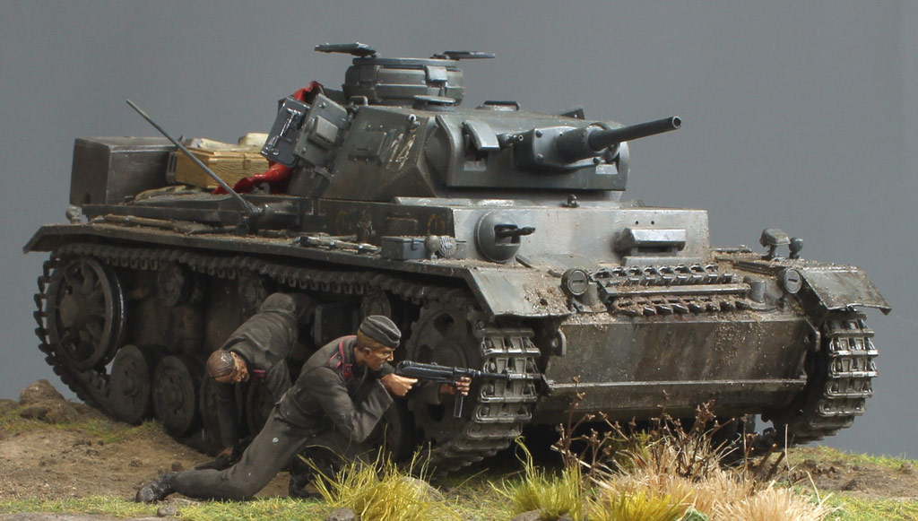 Dioramas and Vignettes: Evacuation from the knocked out Panzer, photo #1