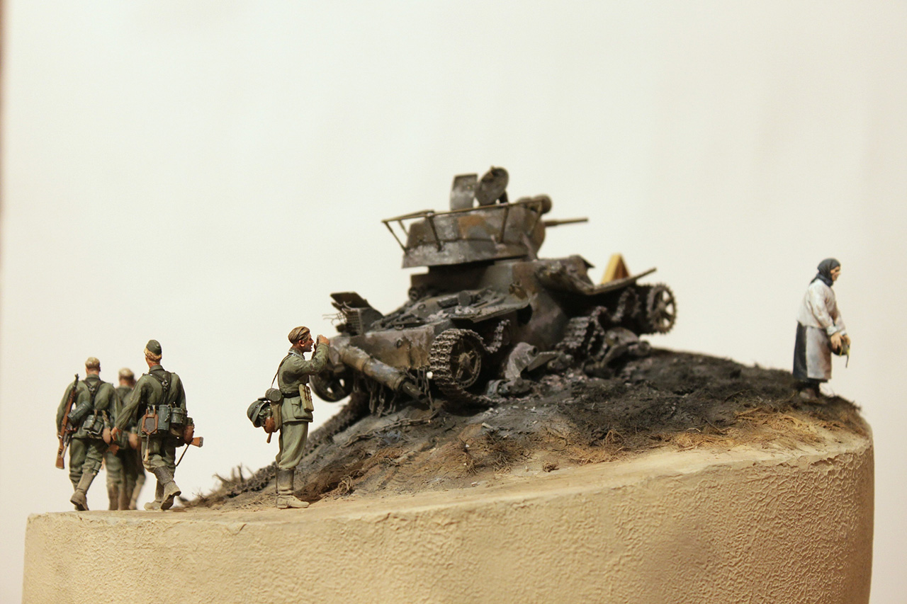 Dioramas and Vignettes: Mother, photo #8