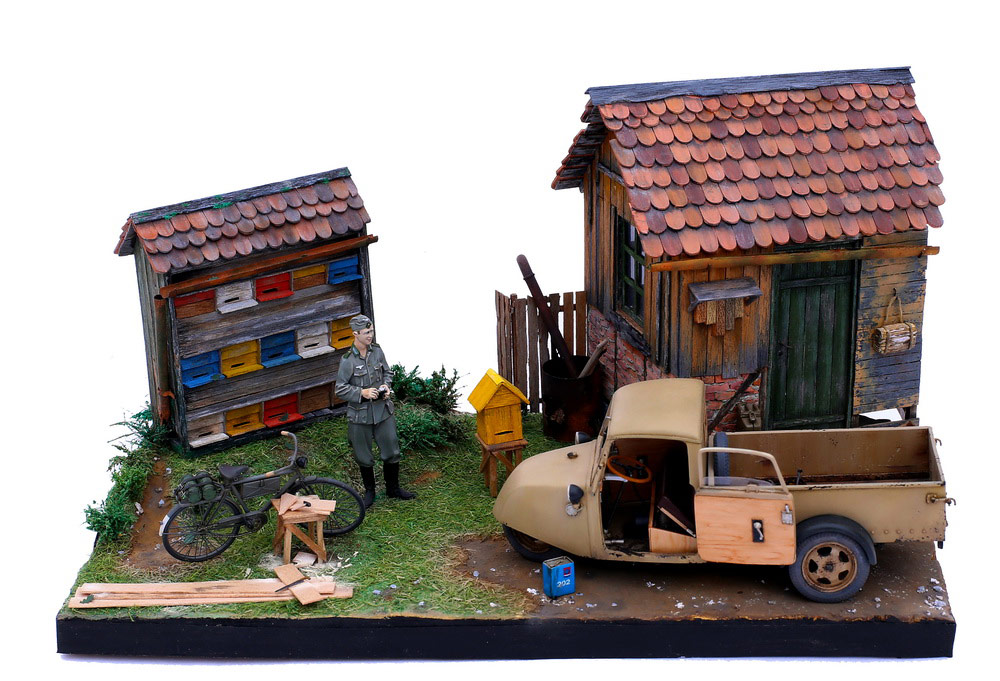 Dioramas and Vignettes: Wow! There are bees!, photo #6