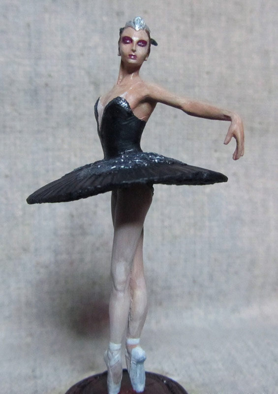 Figures: The Black Swan, photo #2
