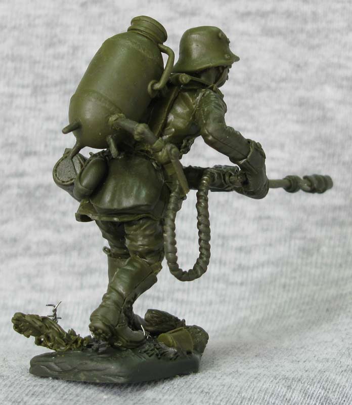 Sculpture: German flamethrower operator, WWI, photo #7