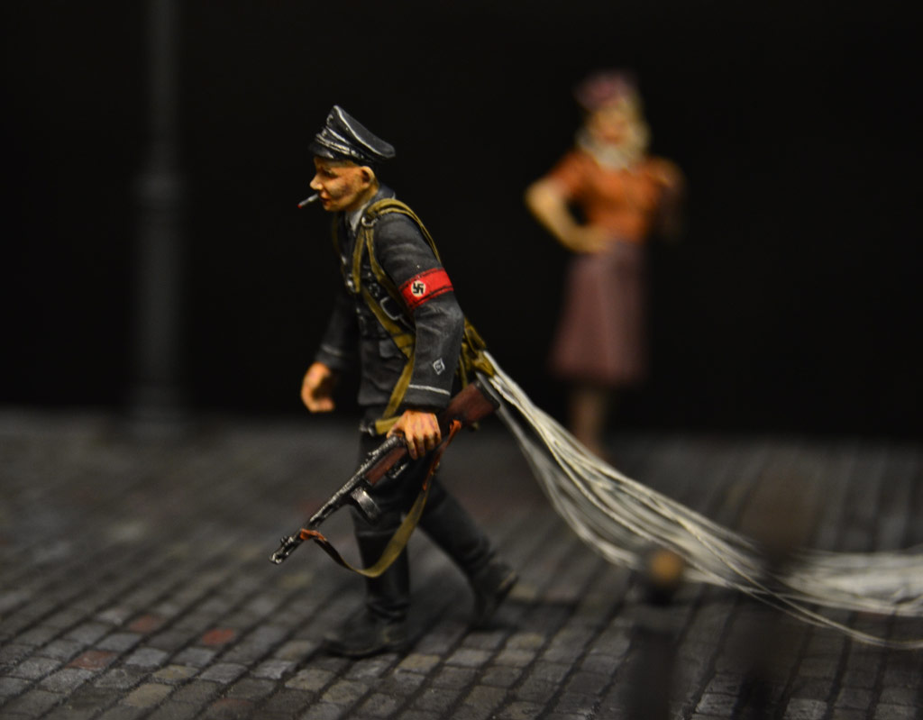 Dioramas and Vignettes: The return of the fixed-post spy, photo #19