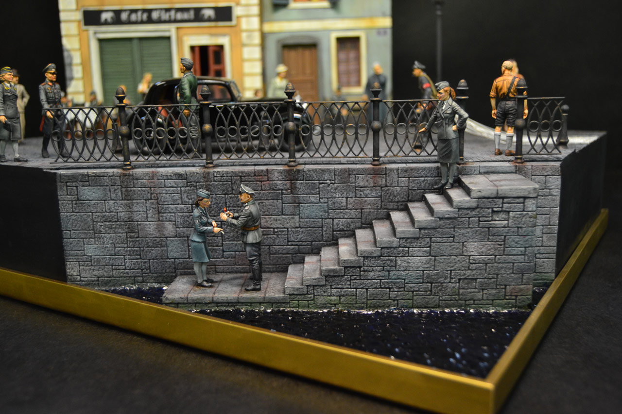 Dioramas and Vignettes: The return of the fixed-post spy, photo #6