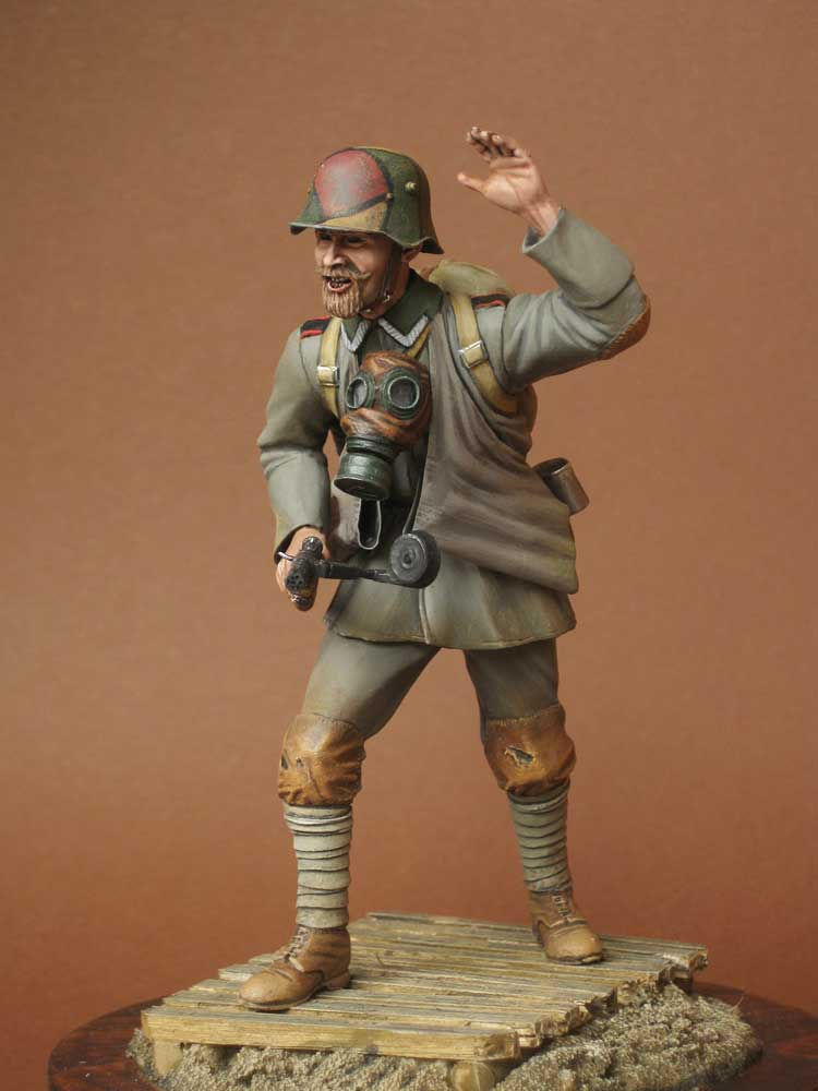 Figures: German storm trooper, 1918, photo #2