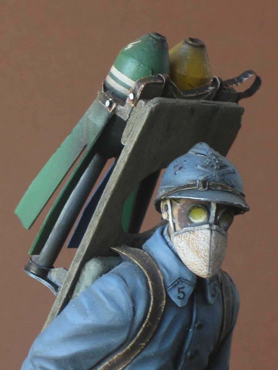 Фигурки: Француз-минометчик с минами к 58-мм траншейному миномету, фото #8