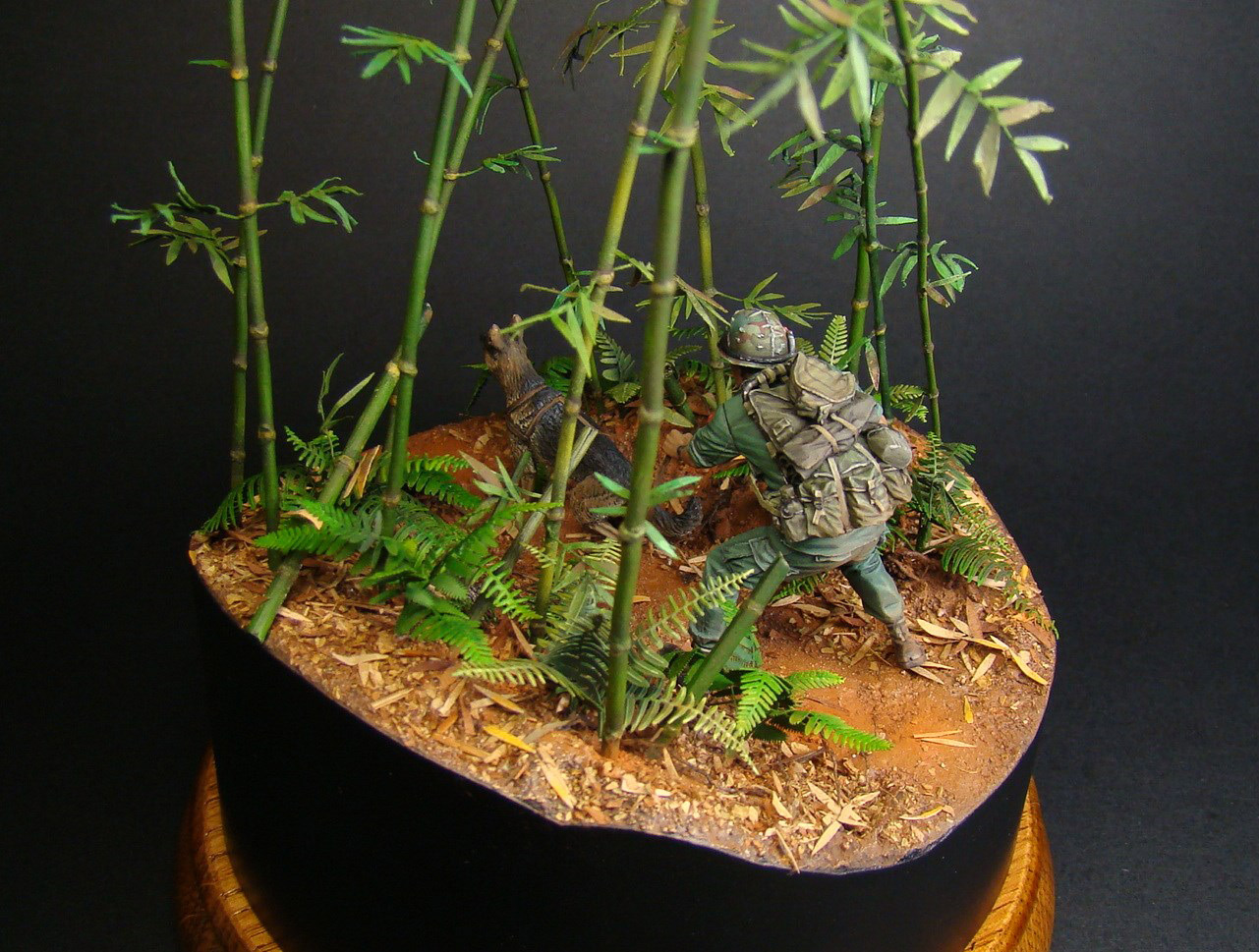 Dioramas and Vignettes: Scout with a dog. Vietnam, photo #2