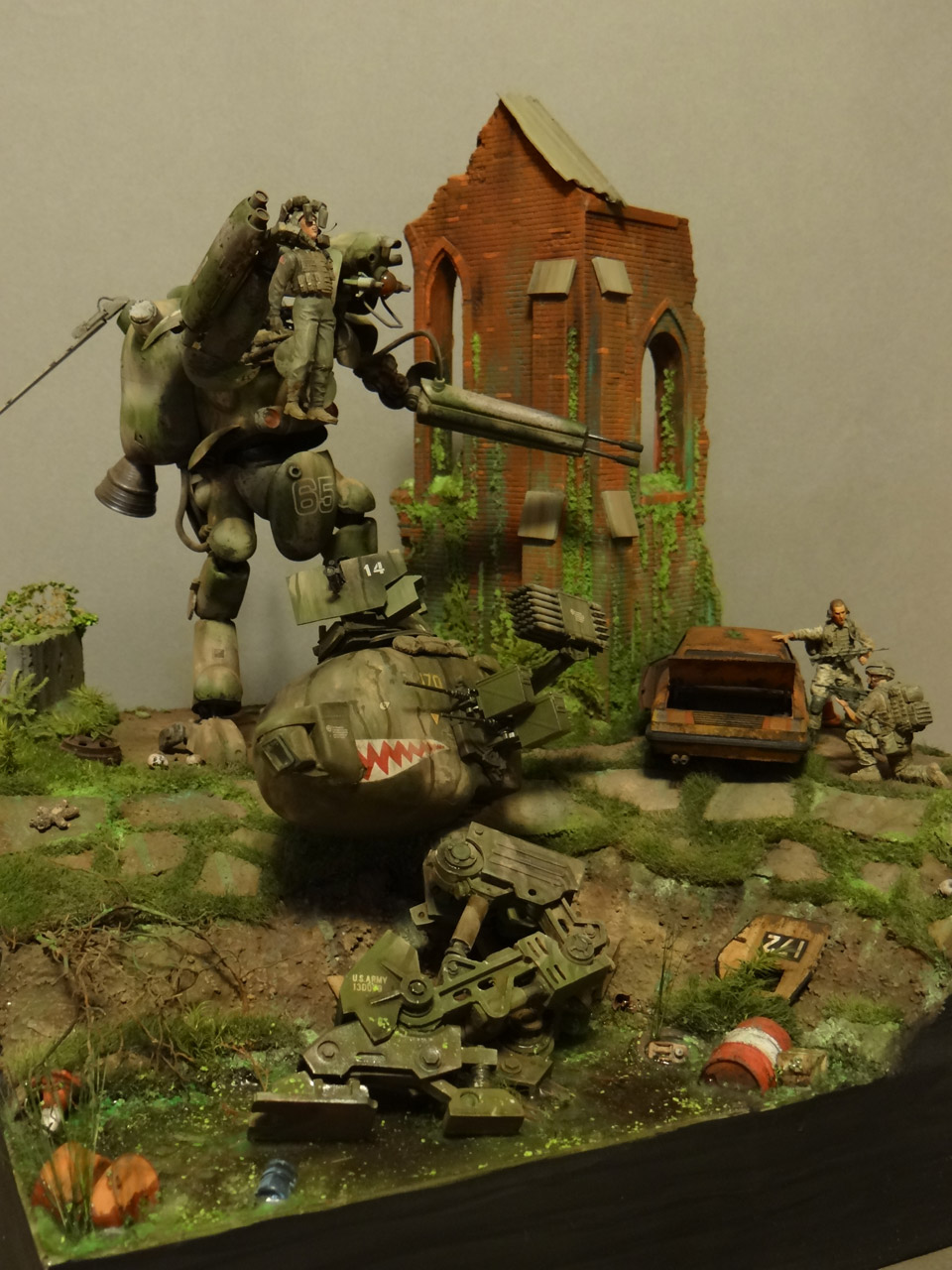 Dioramas and Vignettes: Help!.., photo #4