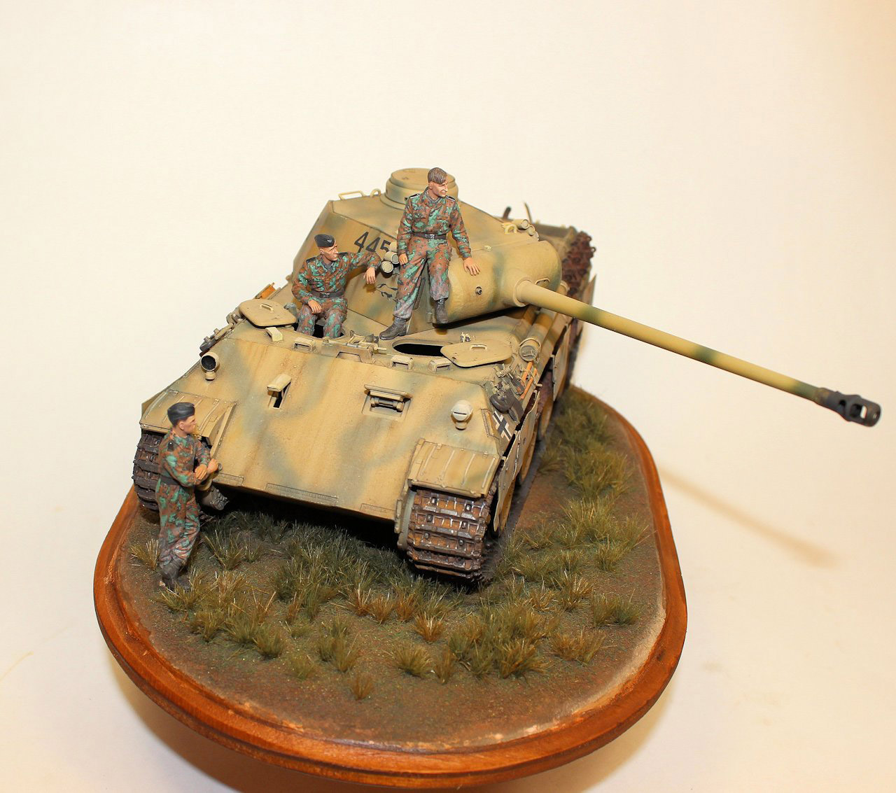 Dioramas and Vignettes: Panther with crew, photo #6