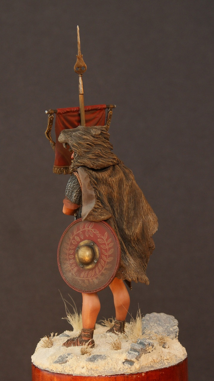 Figures: Vexillifer, photo #4