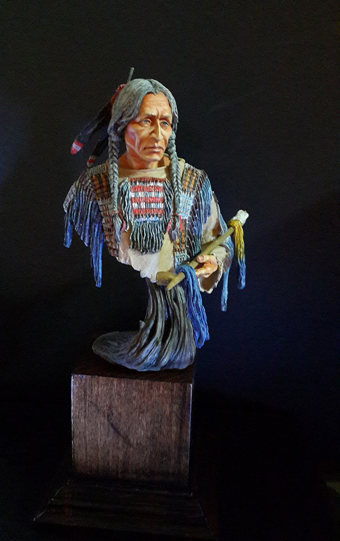 Figures: Sioux chief, photo #1