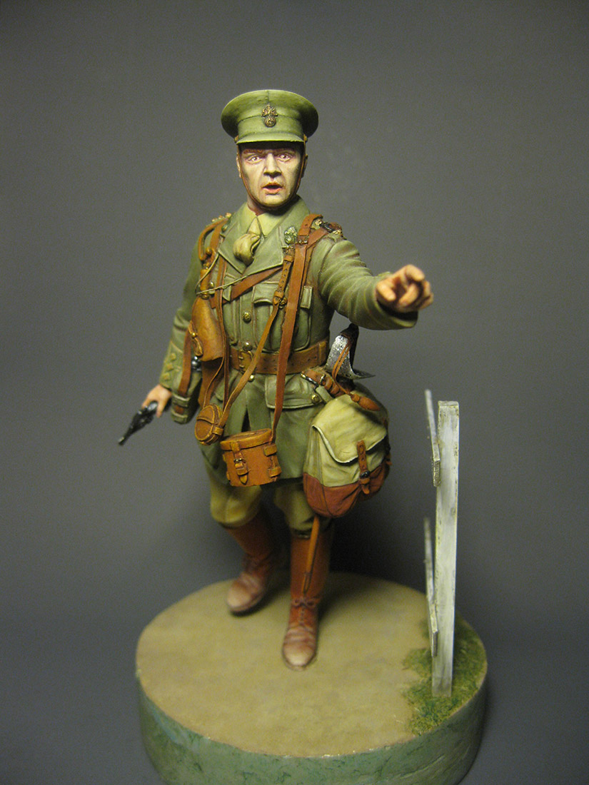 Figures: Captain of the Royal Fusiliers, photo #2