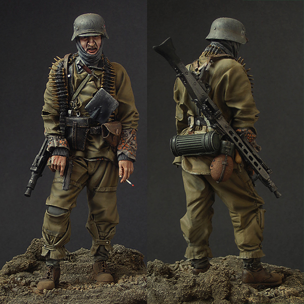 Figures: SS machine gunner