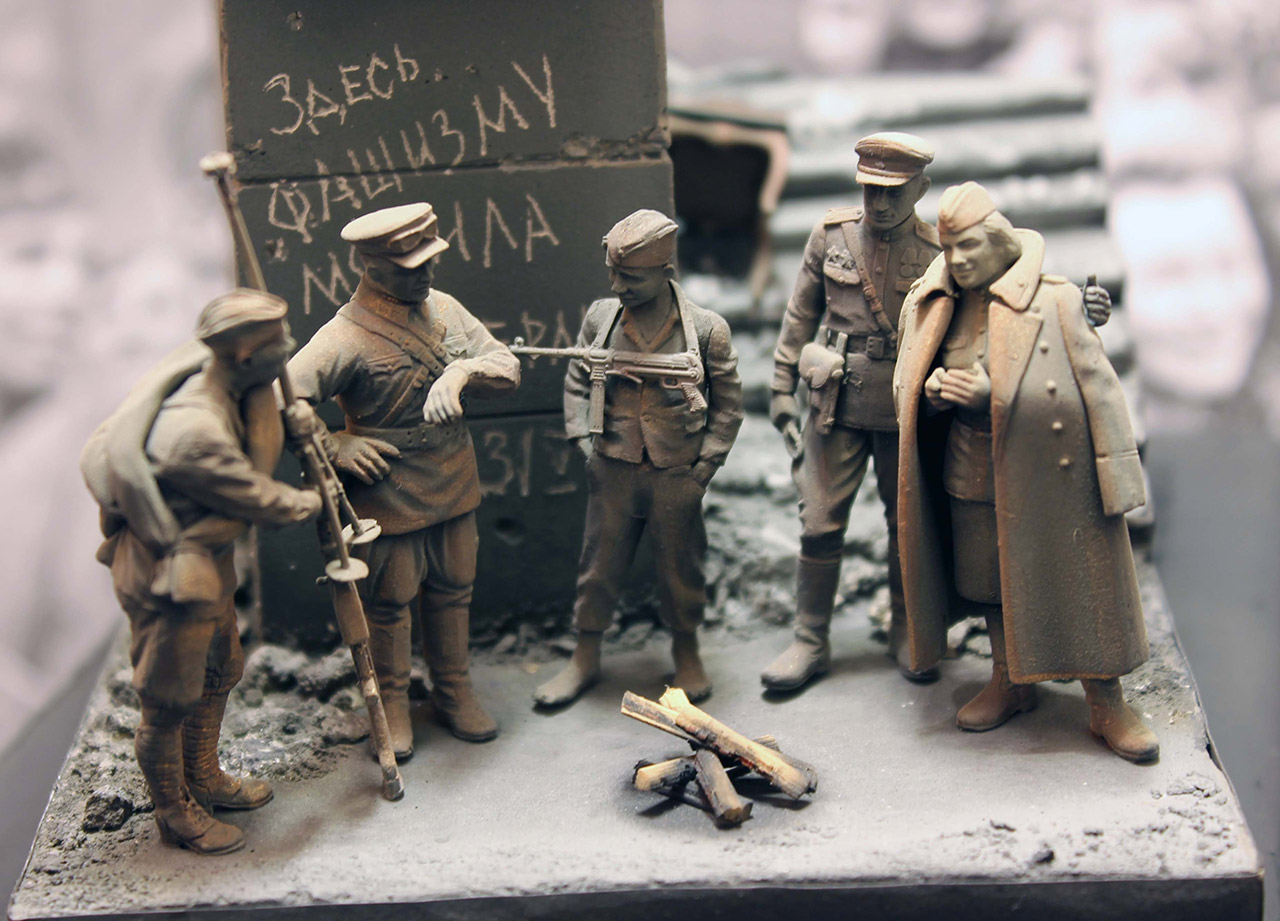Dioramas and Vignettes: The day the war ended, photo #12