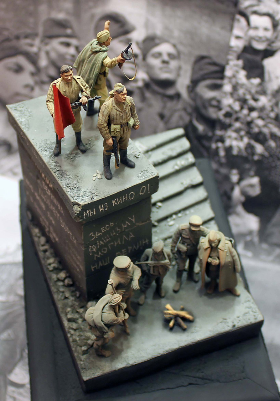 Dioramas and Vignettes: The day the war ended, photo #2