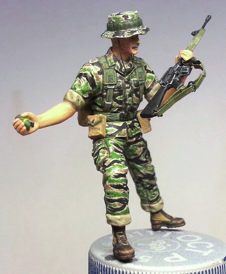 Figures: MACV-SOG scout. Vietnam, 1968, photo #2