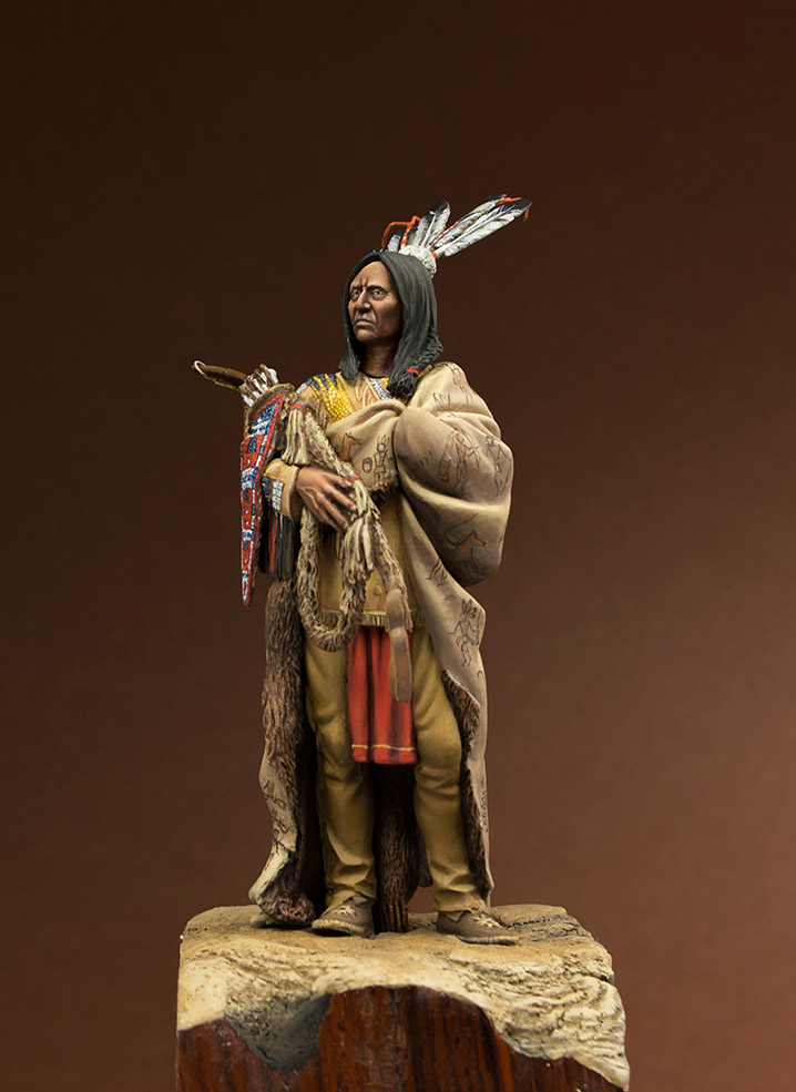 Figures: Hidatsa warrior, photo #2