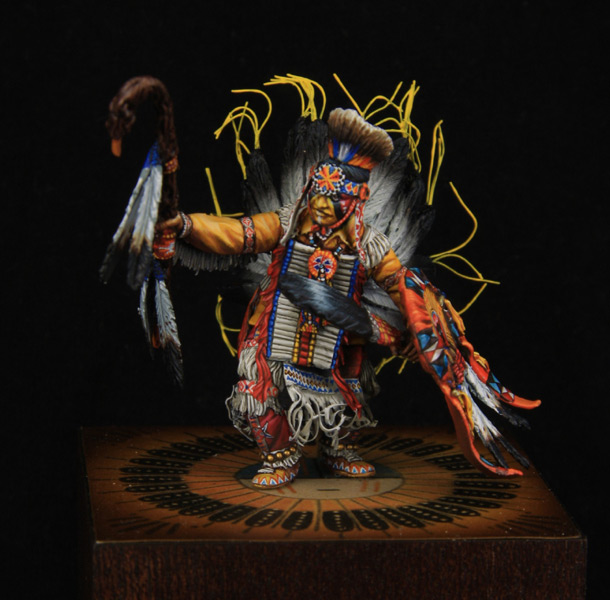 Figures: Pow-Wow dancer