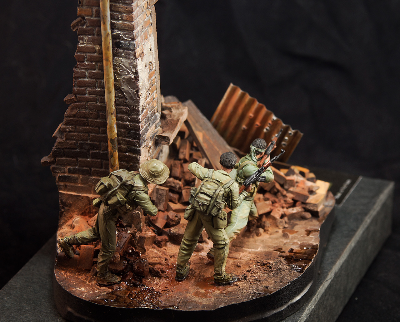 Dioramas and Vignettes: Bloody summer 1972, photo #15