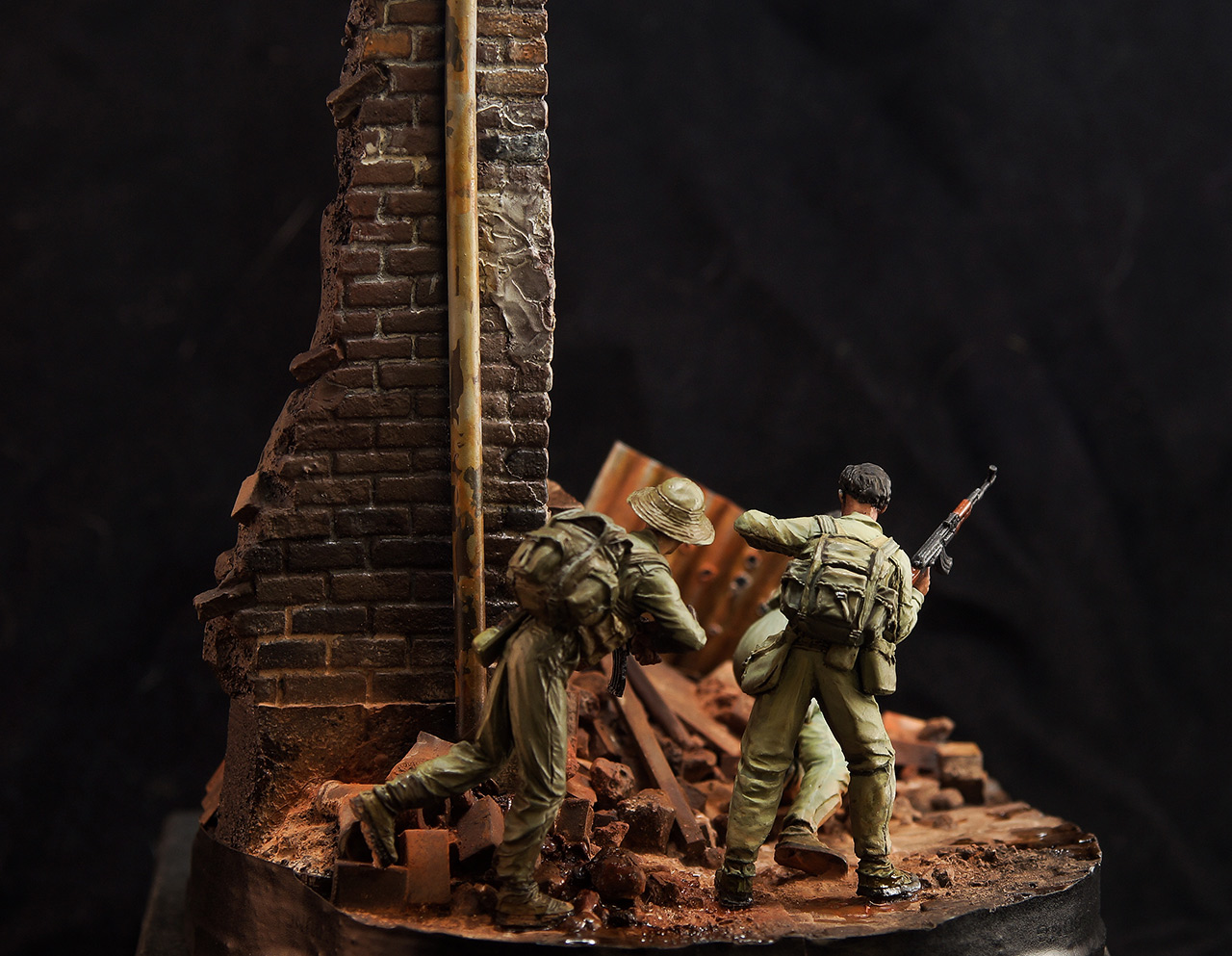 Dioramas and Vignettes: Bloody summer 1972, photo #8