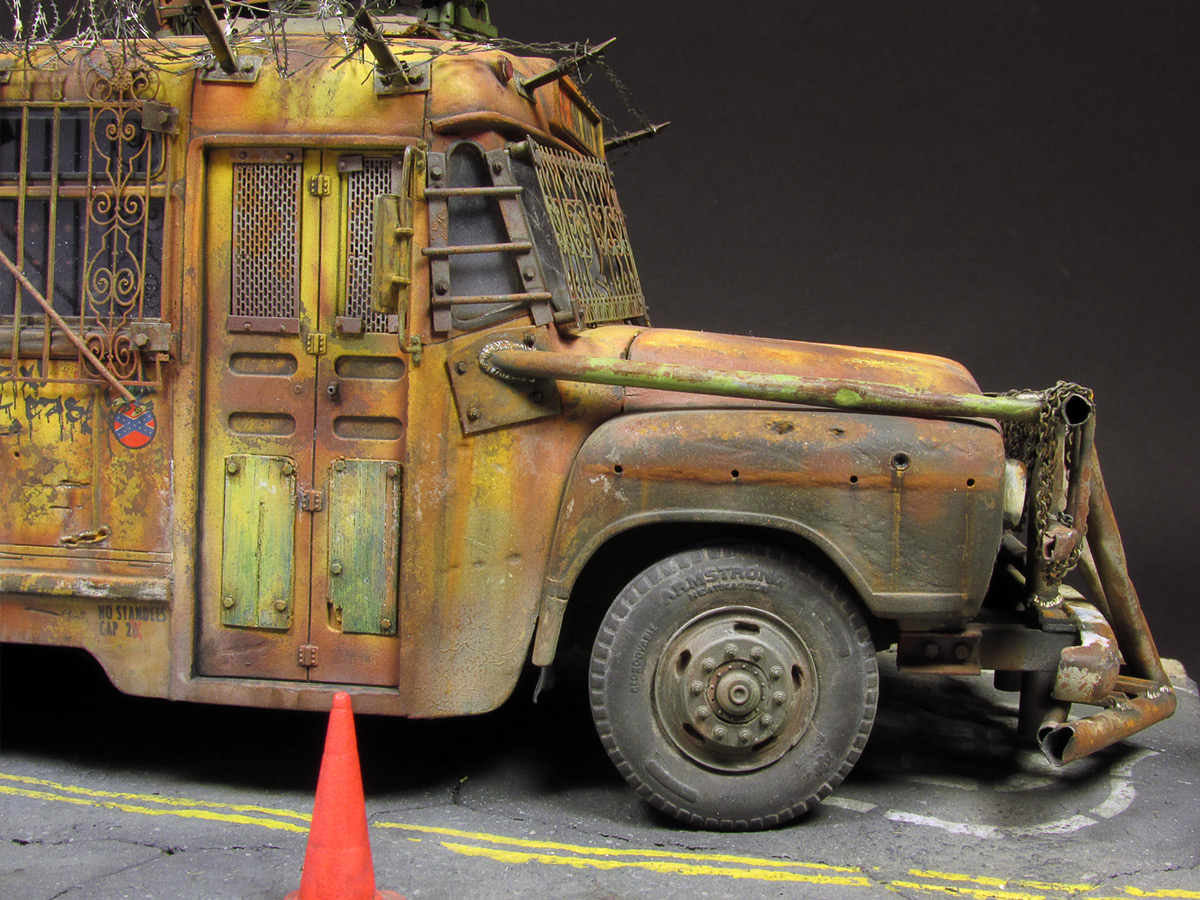 Dioramas and Vignettes: Zombie Bus, photo #17