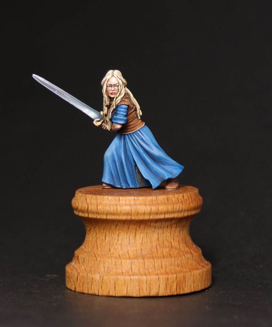 Miscellaneous: White lady of Rohan, photo #5