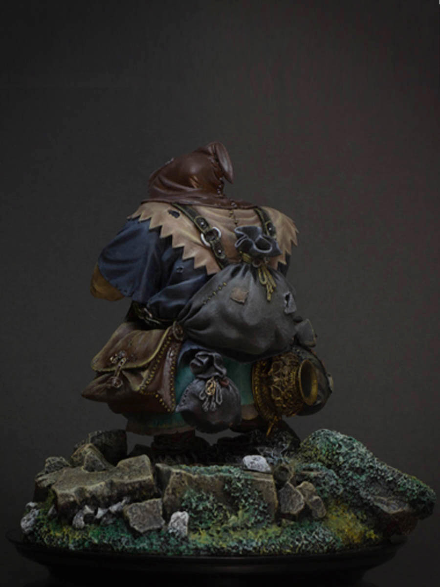 Miscellaneous: Hooded Dwarf, photo #3