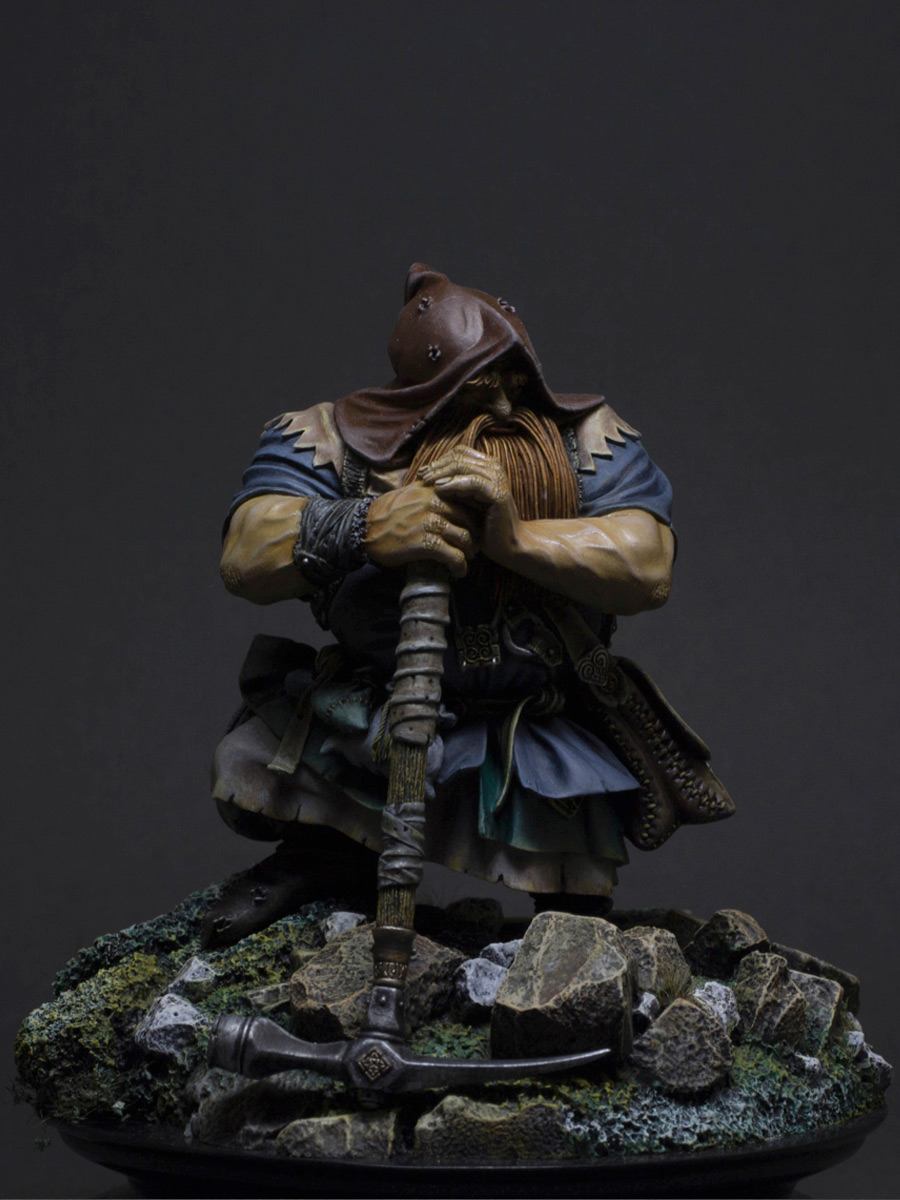 Miscellaneous: Hooded Dwarf, photo #7
