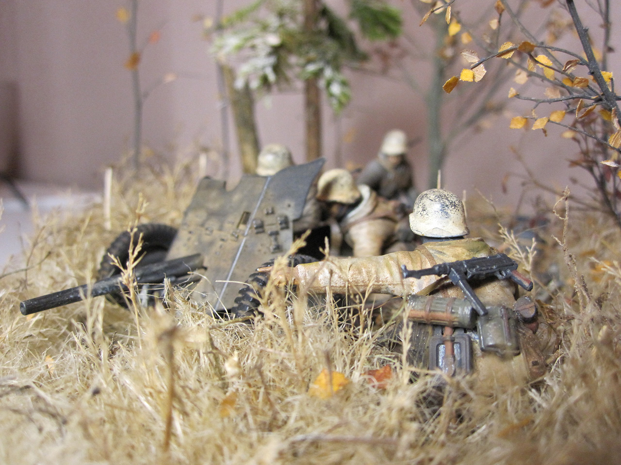 Dioramas and Vignettes: Broken silence, photo #4