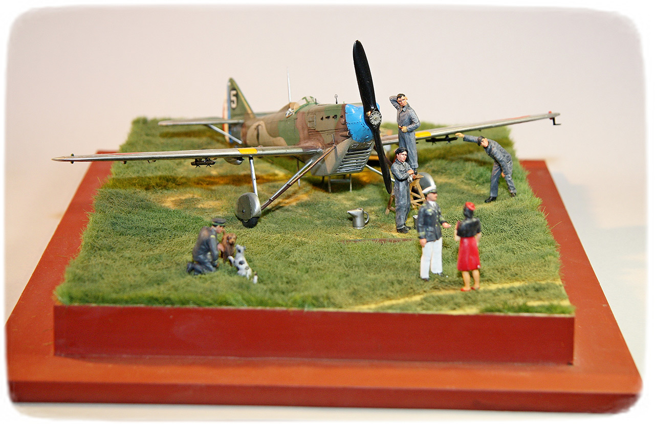 Dioramas and Vignettes: Are the planes first of all?, photo #9