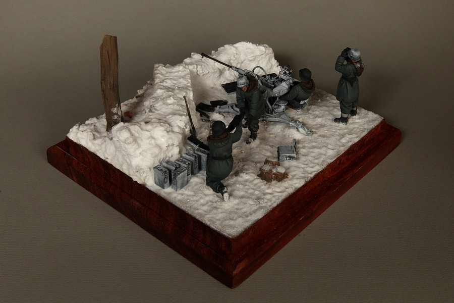 Dioramas and Vignettes: Waffen-SS FlaK-38 crew, photo #14