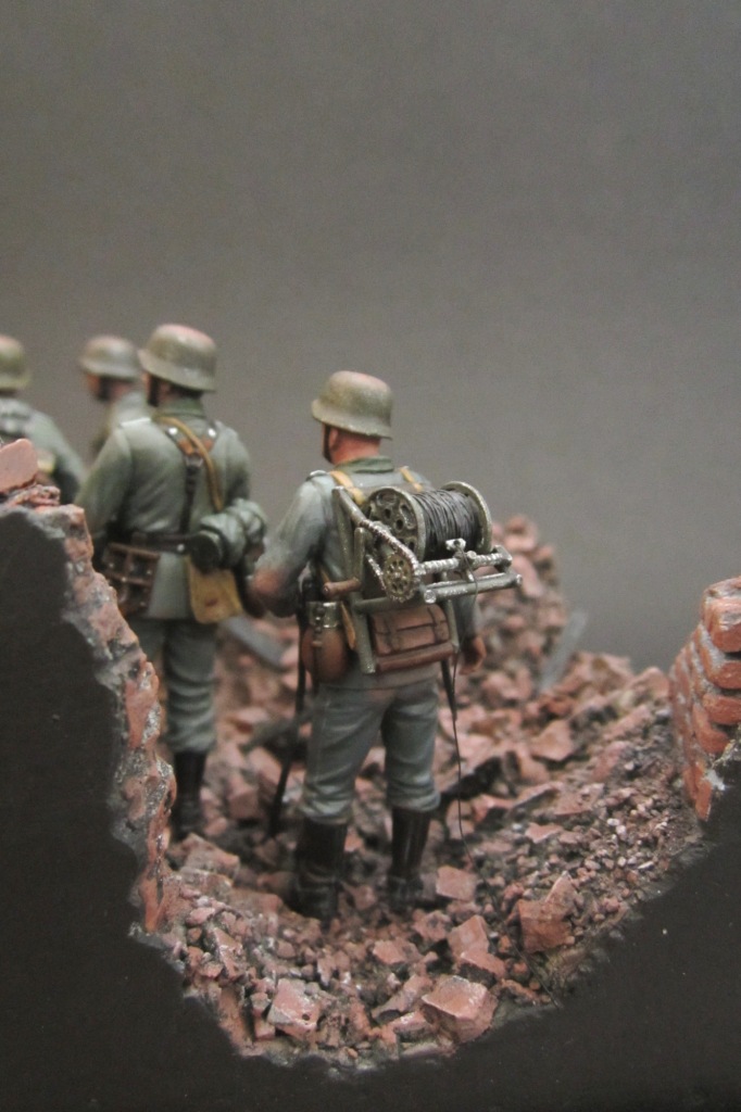 Dioramas and Vignettes: Choosing direction, photo #11
