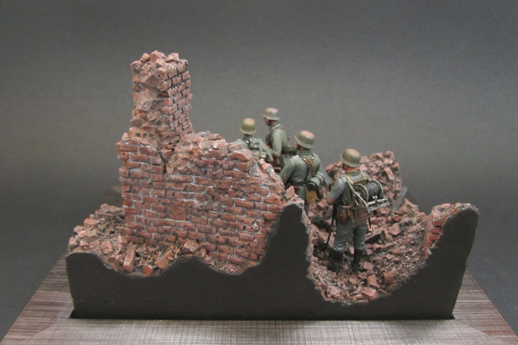 Dioramas and Vignettes: Choosing direction, photo #4