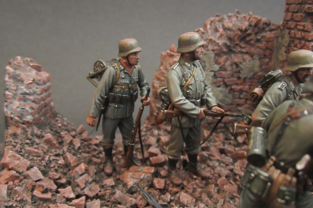 Dioramas and Vignettes: Choosing direction, photo #8